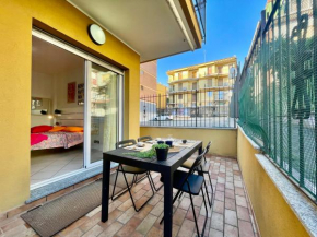 100 meters from the Sea, Free Parking, WiFi Ceriale